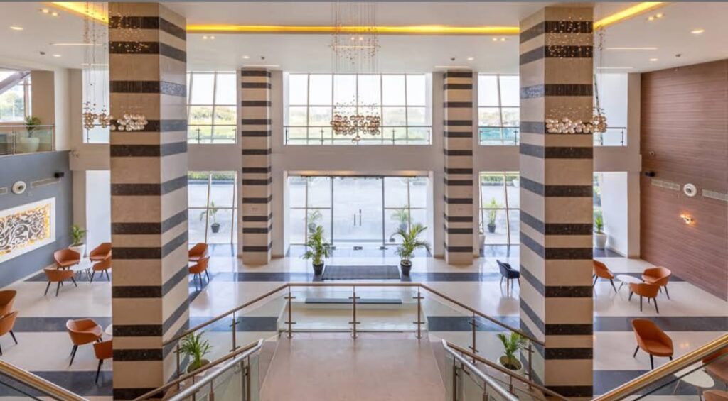 U&I Investor Company